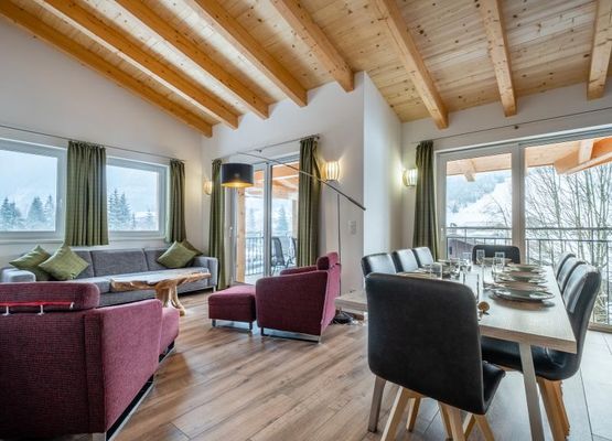 Spacious penthouse in an idyllic village near the ski lift