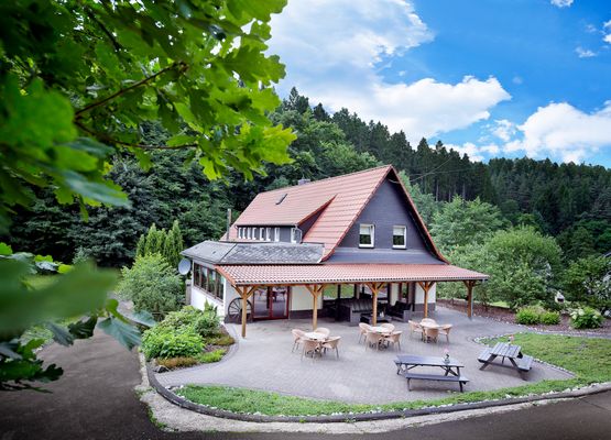 Villa für 10 Personen im Westerwald mit Kino, Bar, Sauna und Whirlpool