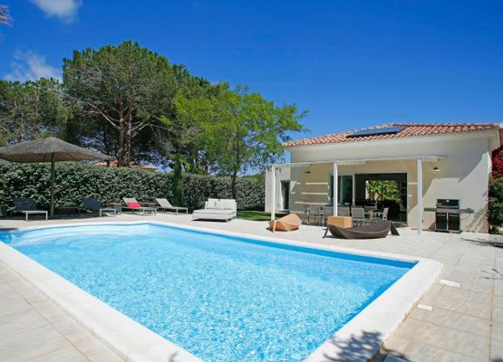 Luxury villa with private pool and hotel services & Spa